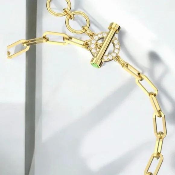 Swarovski Green Teddy bear bracelet-
Retail $179 - NEW IN BOX - Picture 4 of 6